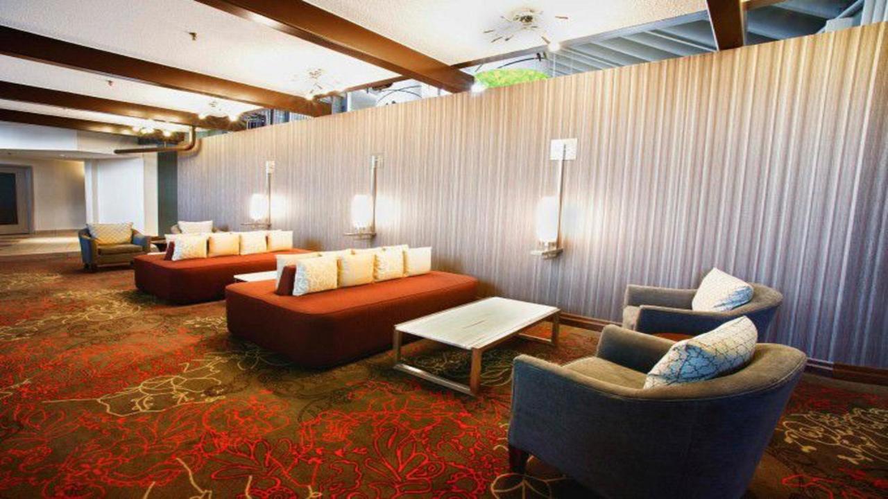 Holiday Inn Guelph Hotel & Conference Centre, An Ihg Hotel 外观 照片
