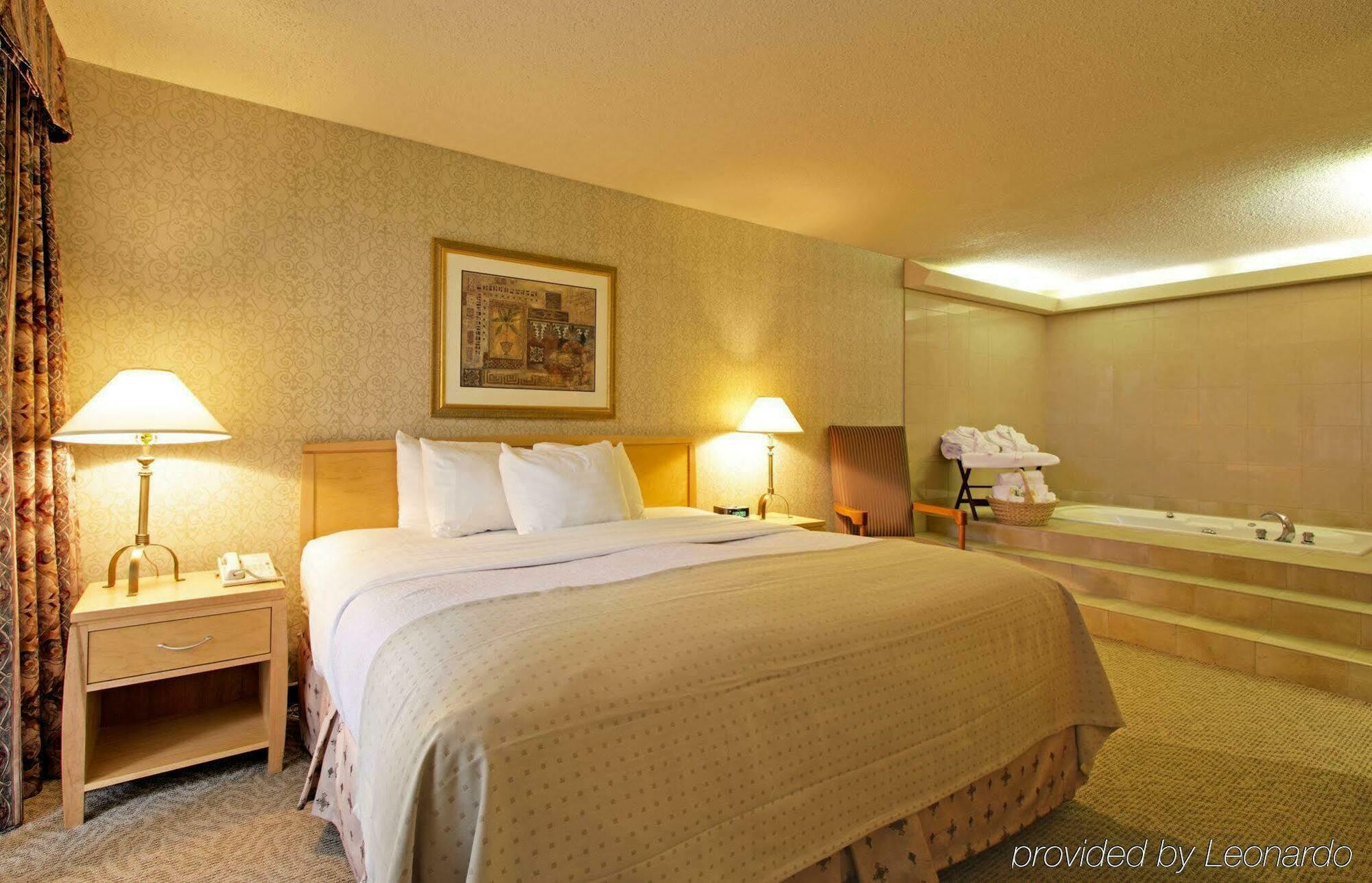 Holiday Inn Guelph Hotel & Conference Centre, An Ihg Hotel 客房 照片