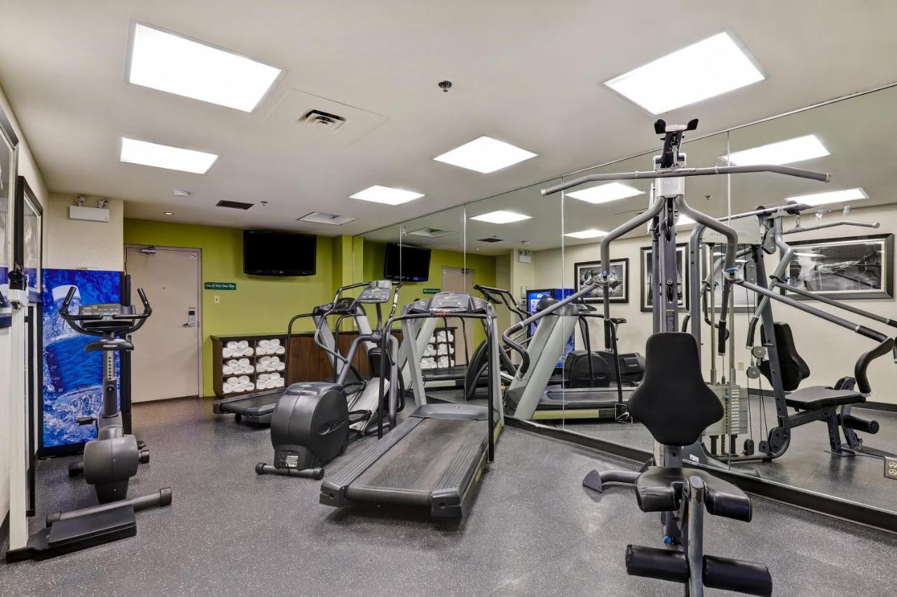 Holiday Inn Guelph Hotel & Conference Centre, An Ihg Hotel 外观 照片