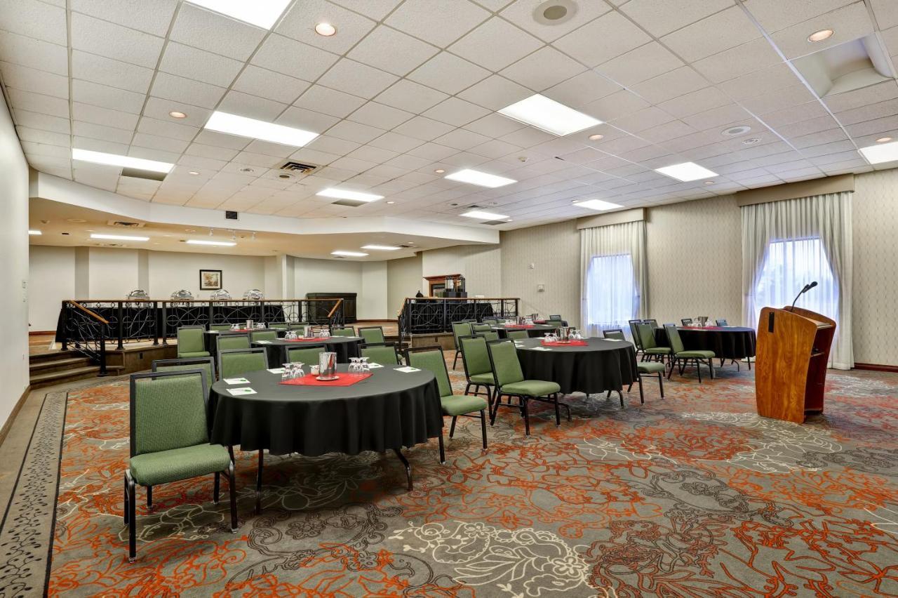 Holiday Inn Guelph Hotel & Conference Centre, An Ihg Hotel 外观 照片