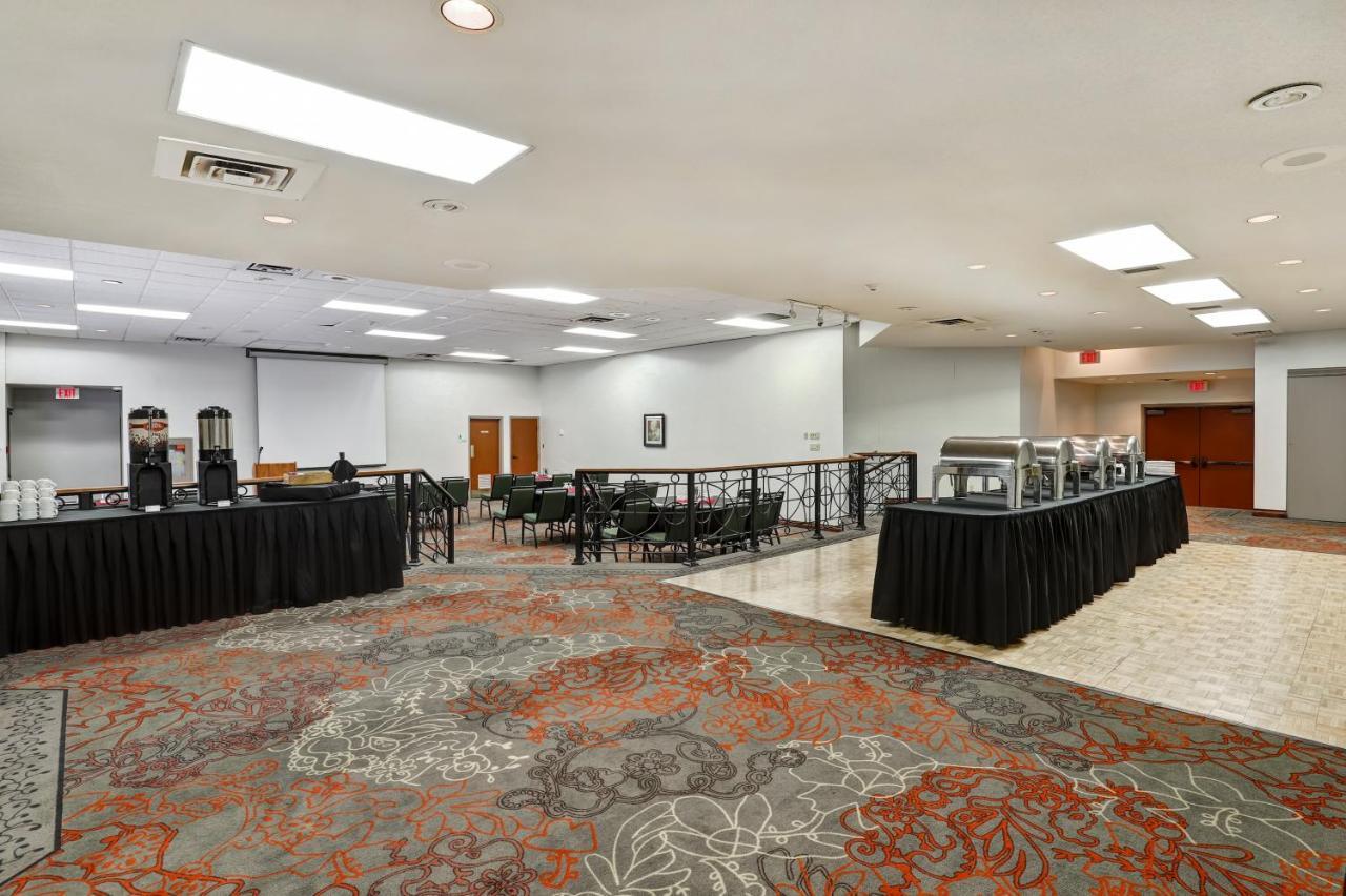 Holiday Inn Guelph Hotel & Conference Centre, An Ihg Hotel 外观 照片